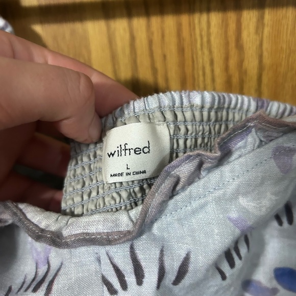 Aritzia patterned crop top - Picture 2 of 3